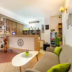 Long Street Hotel 3*