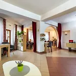Hotel Long Street