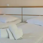 מלון Long Street 3*