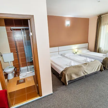 Long Street 3* Brașov