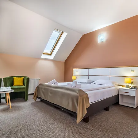 ホテル Long Street 3*