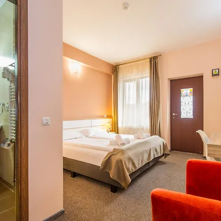 Long Street Hotel