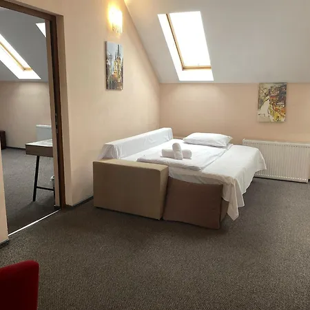 Hotel Long Street 3*