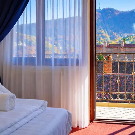 Long Street 3* Braşov