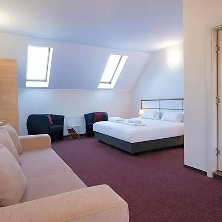 Long Street Hotel 3*