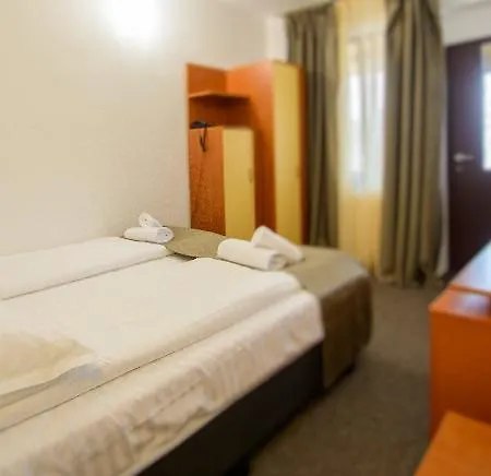 Long Street Hotel Brașov