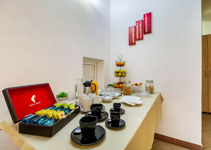 Long Street Hotell 3*