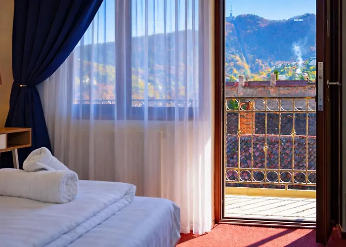 Long Street 3* Brasov