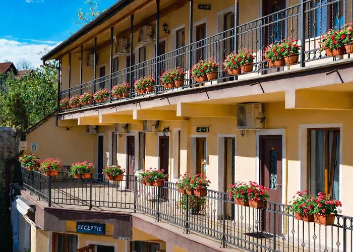 Long Street Hotel 3*